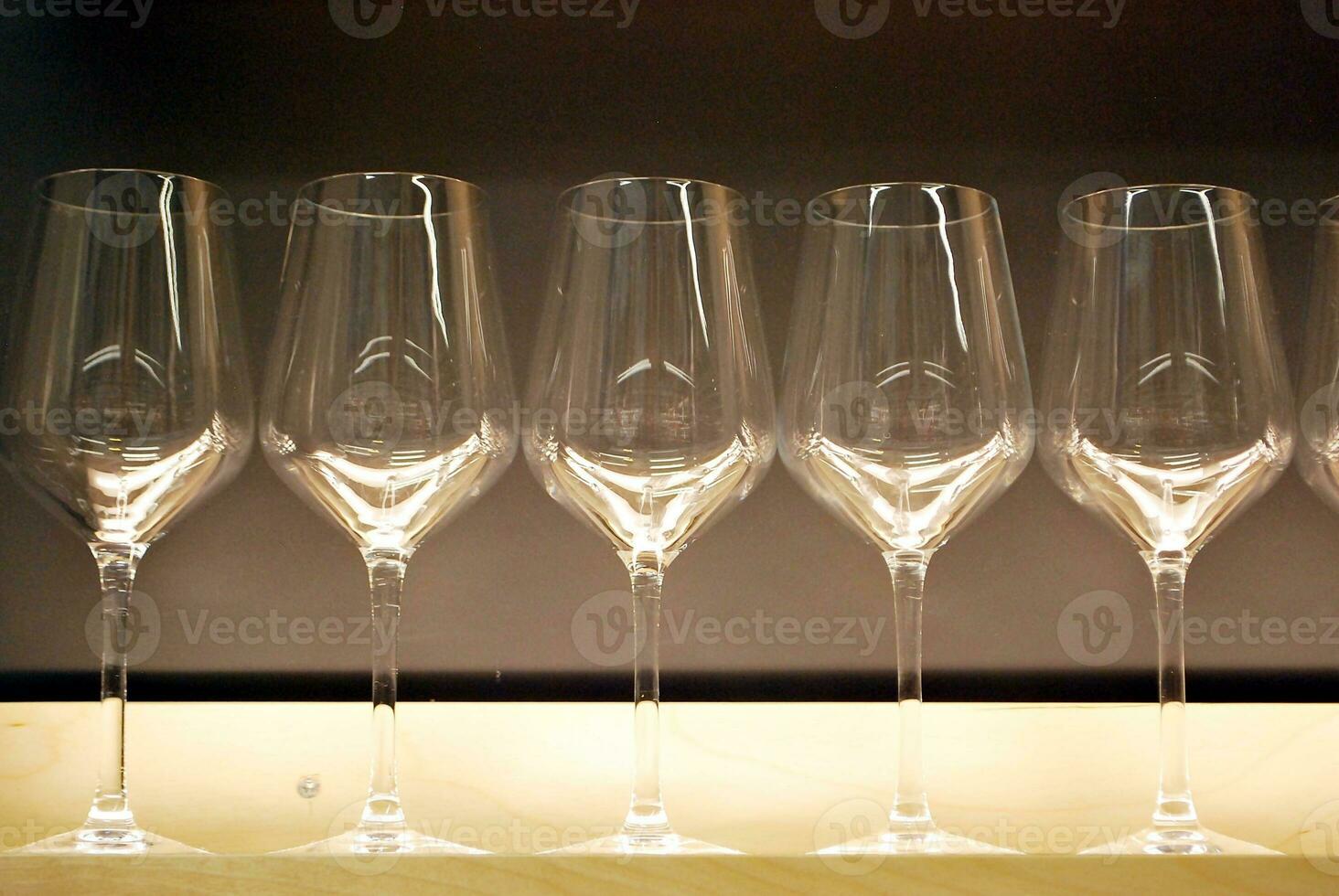 kristal wijn bril Aan de tafel foto
