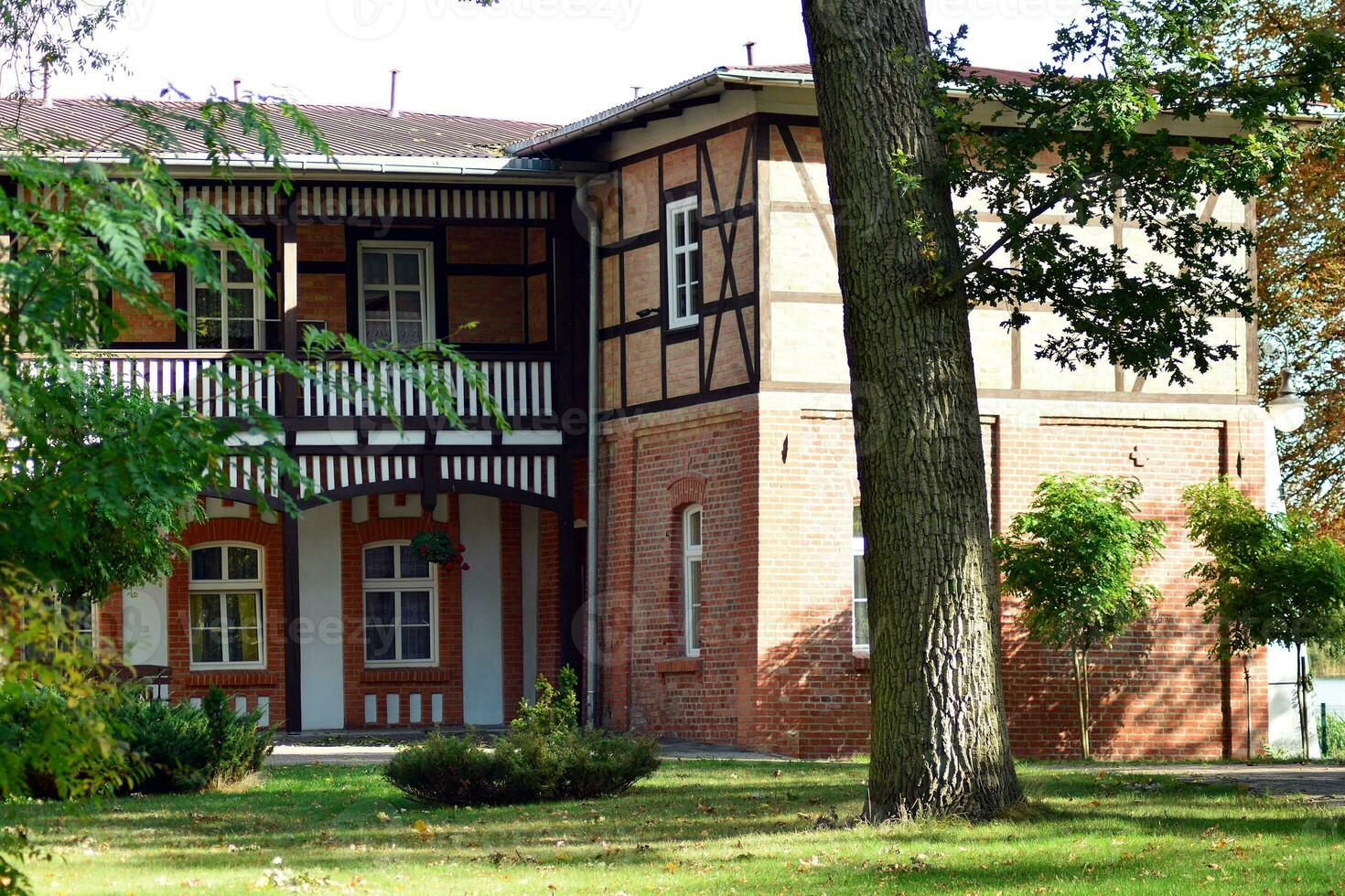 oud stad gebouwen in een klein dorp. foto