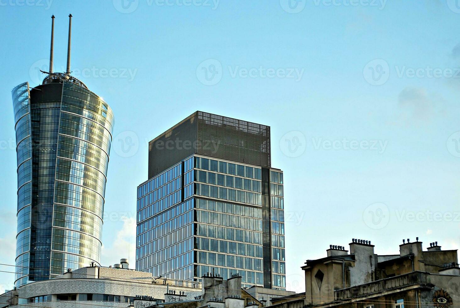 visie van modern wolkenkrabbers in de stad centrum. foto