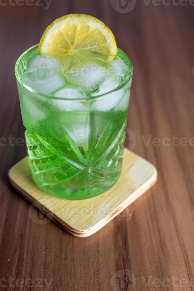 mojitococktail met limoen foto