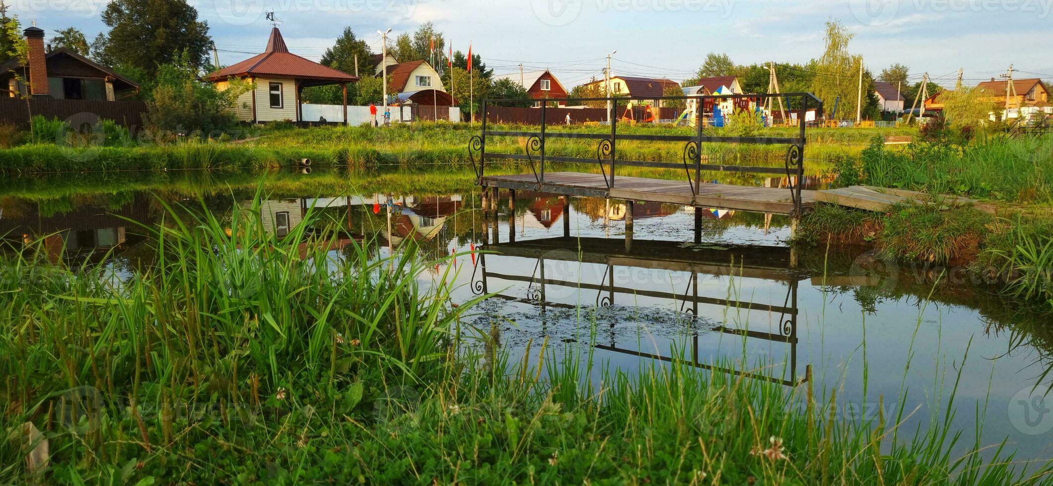 landschap schot van de vijver. buitenshuis foto