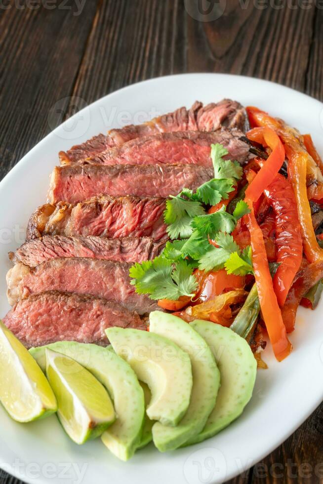 sissend steak fajitas foto