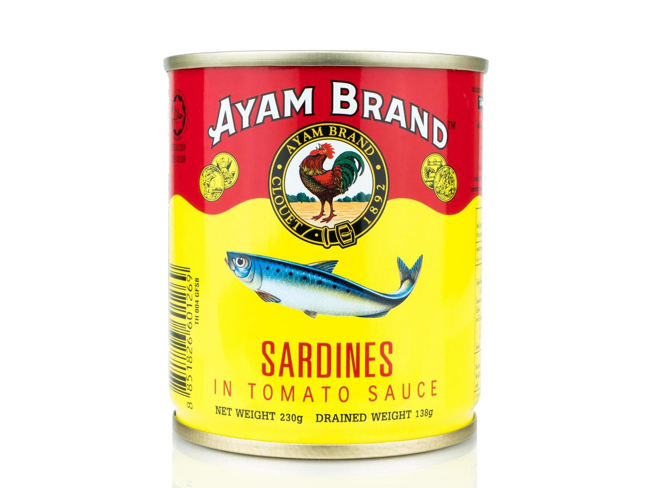 bangkok thailand - 30 januari 2019, redactionele foto blikje ayam merk sardines geïsoleerd op een witte achtergrond