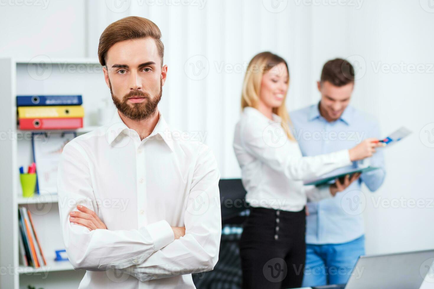 gelukkig slim bedrijf Mens met team vrienden foto