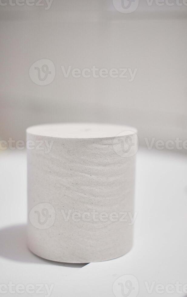 toilet papier detailopname in de badkamer foto