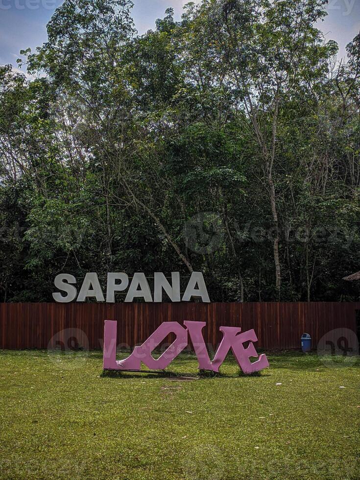 savanne park, een plaats voor gezinnen naar Speel Aan vakantie foto