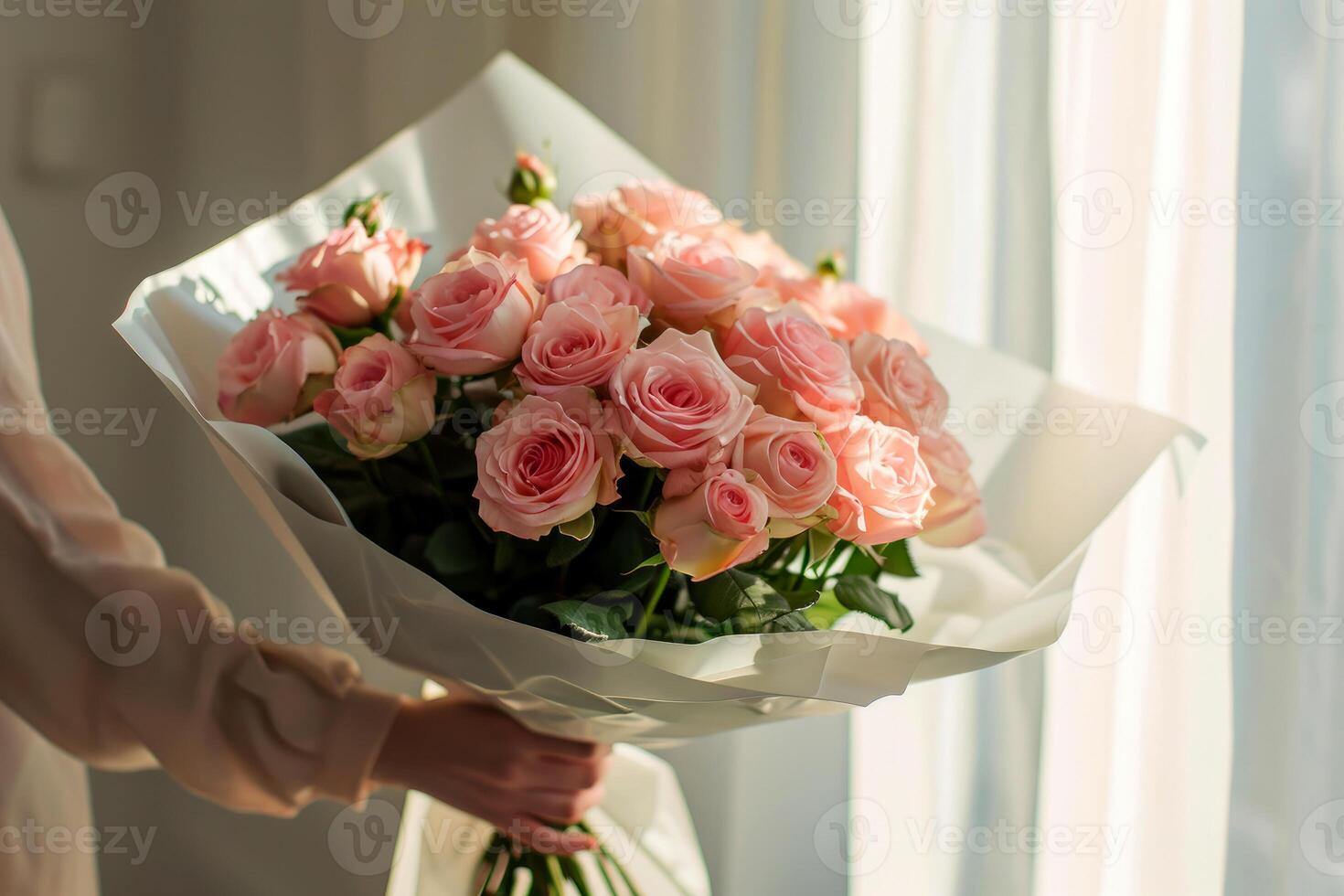 ai gegenereerd een vrouw Holding een boeket van rozen.ai generatief foto