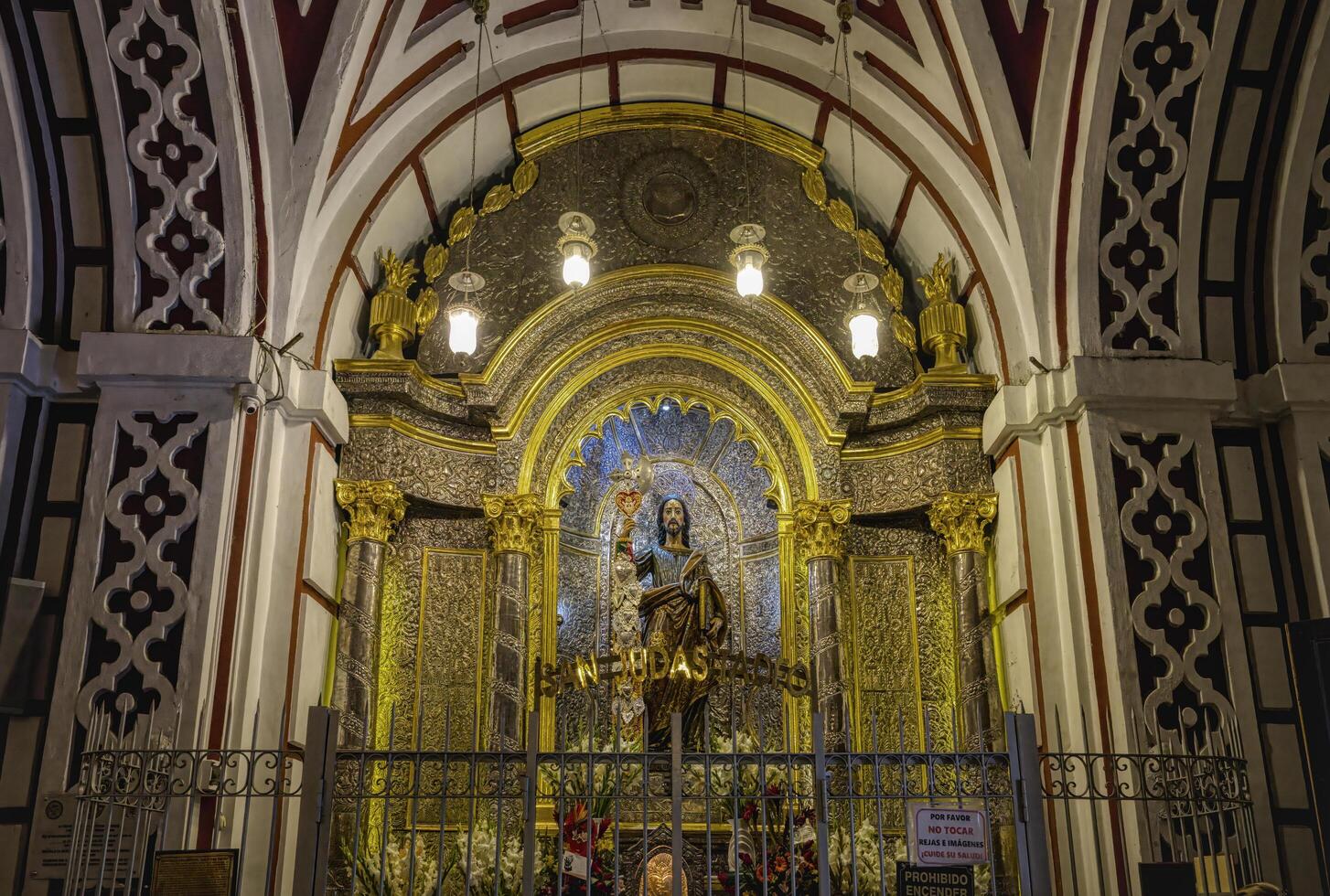 lima, Peru, 2022 - basiliek en klooster van san francisco van lima, apostel heilige Judas tadeo kapel, lima, Peru foto