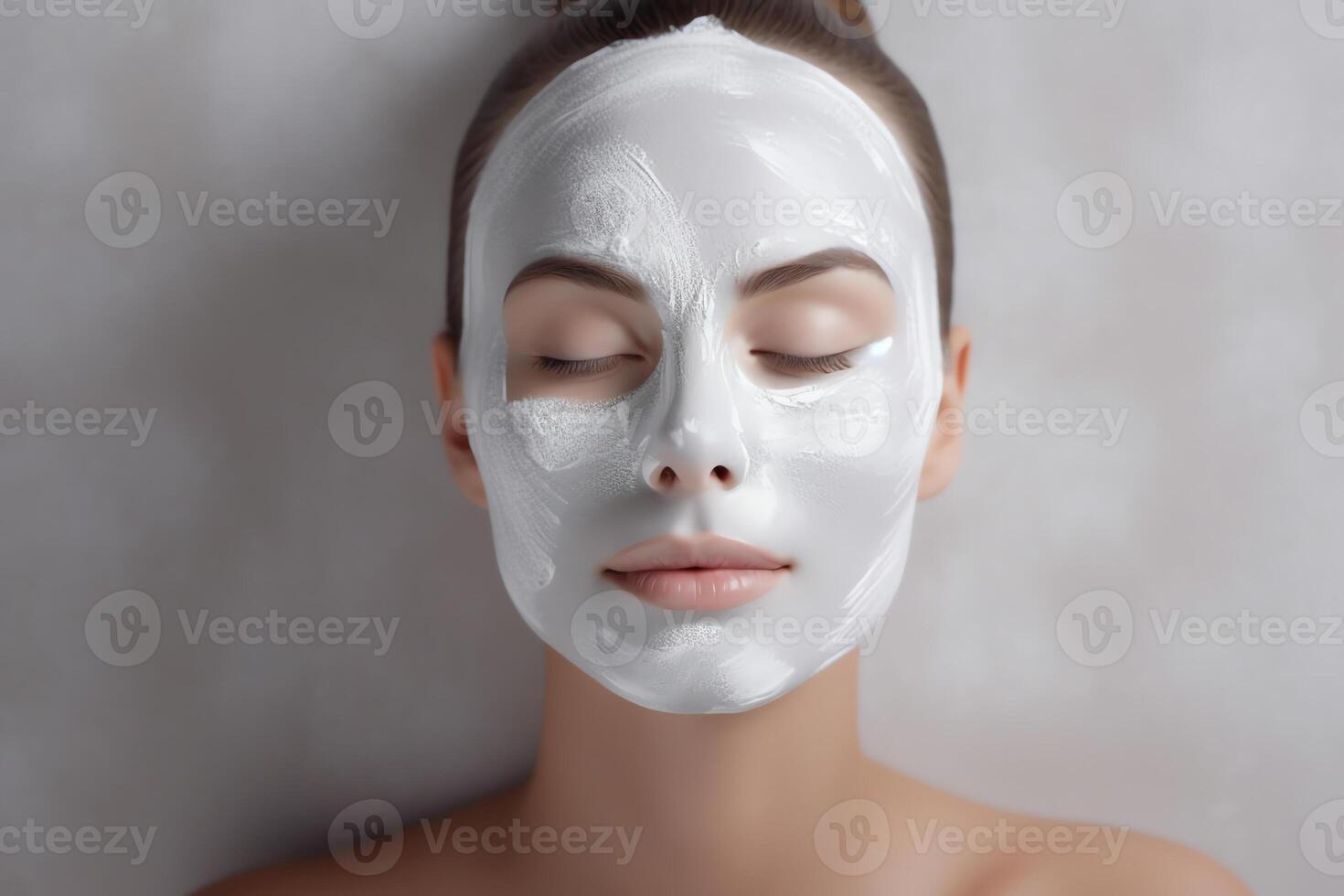 ai generatief na schoonheid huis spa procedure vrouw looks Bij perfect huid in spiegel tintje gezicht voelt tevreden zuiverend gelaats masker antirimpels room chemisch pellen anti veroudering behandeling Bij c foto