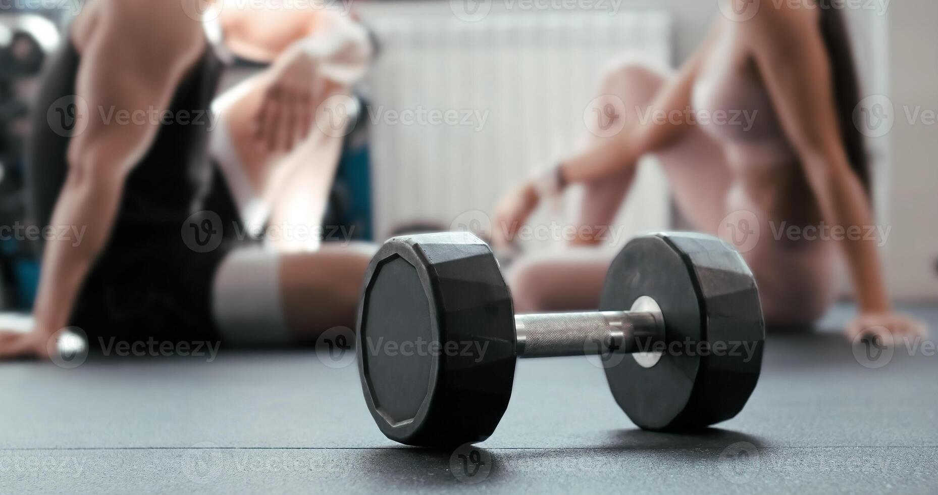 halter Aan de verdieping in Sportschool met zonlicht foto