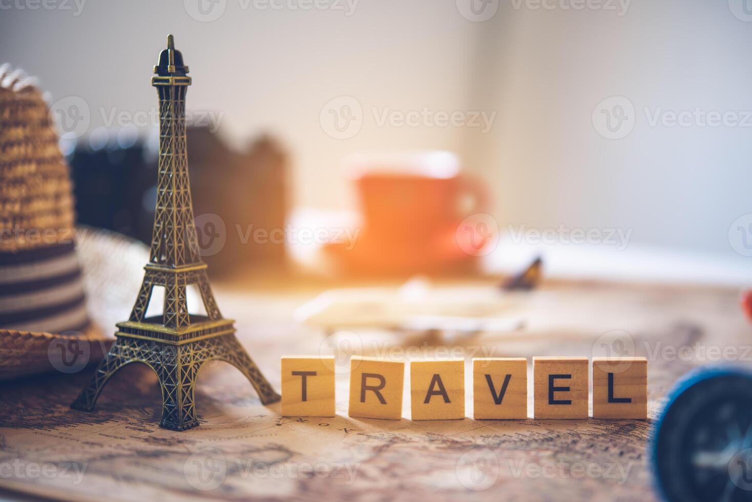 toerisme planning en uitrusting nodig zijn voor de reis en woord reizen foto