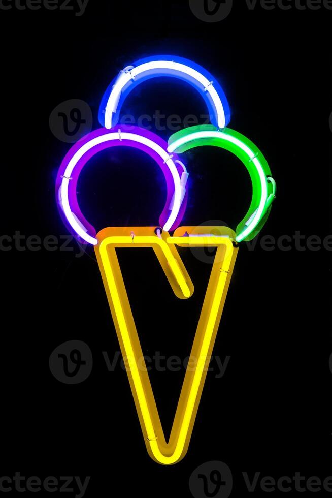 neon teken voor ijs room foto