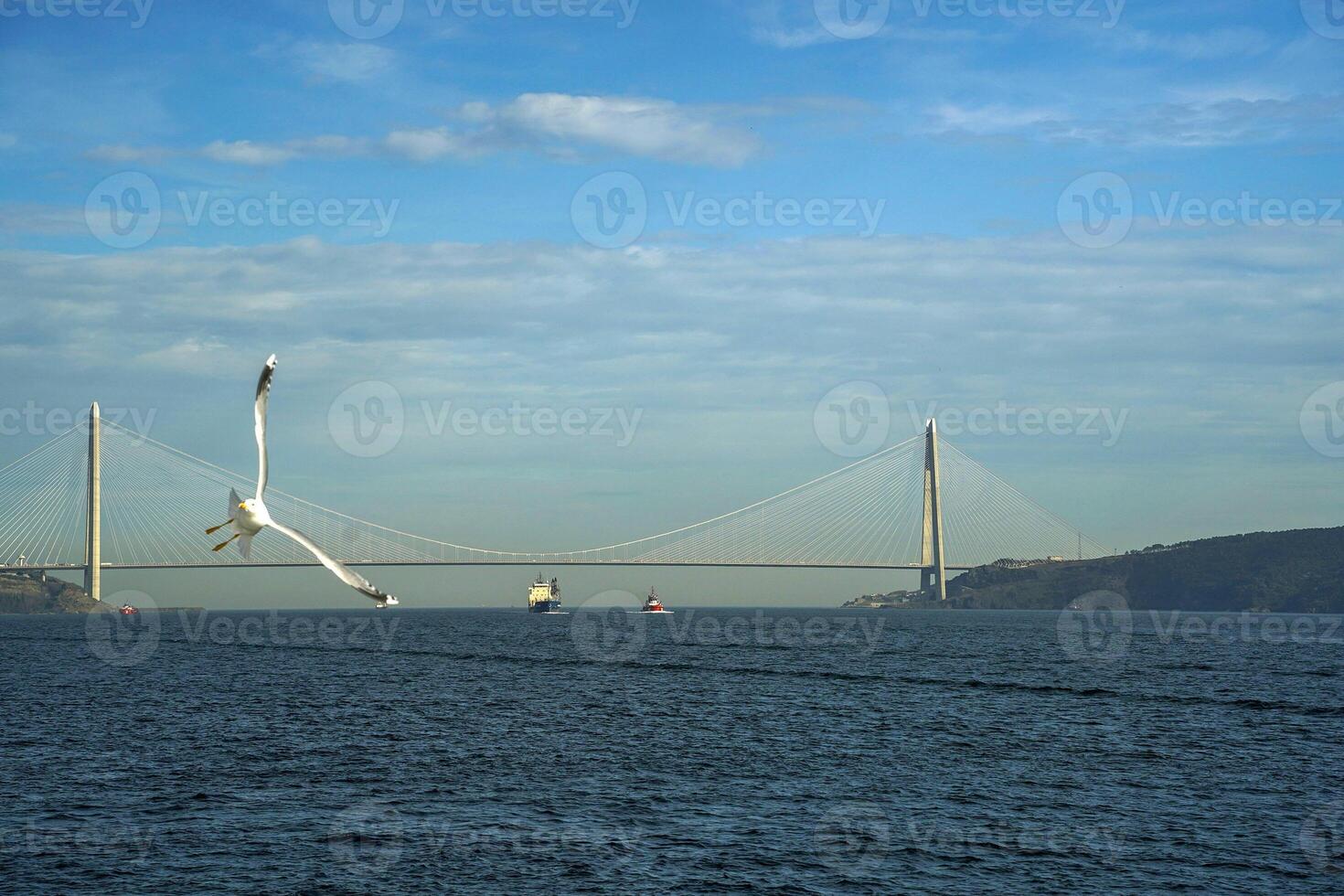 yavuz sultan selim brug in voorkant van zwart zee visie van Istanbul Bosporus reis foto