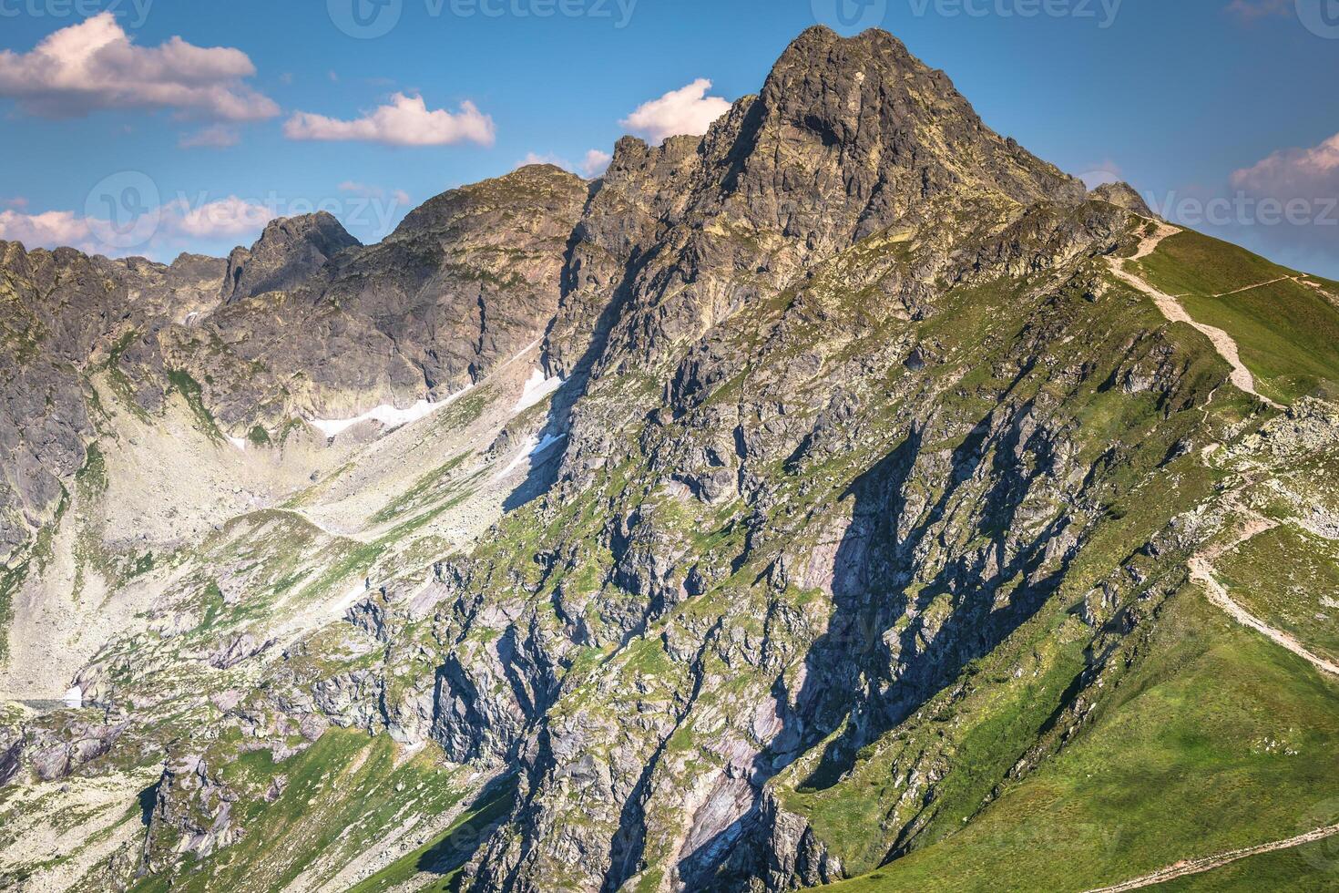 zomer tatra berg, Polen, visie van kasprowy wier naar zwemkleding monteren. foto