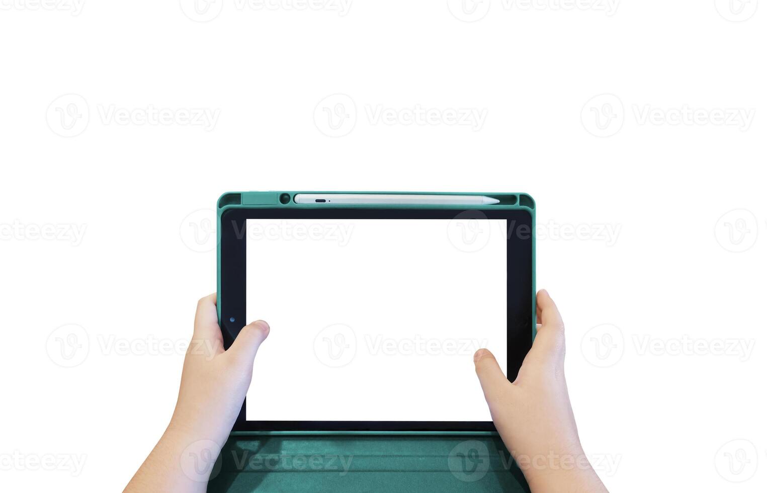 jongens hand- Holding een tablet geïsoleerd Aan een wit achtergrond foto