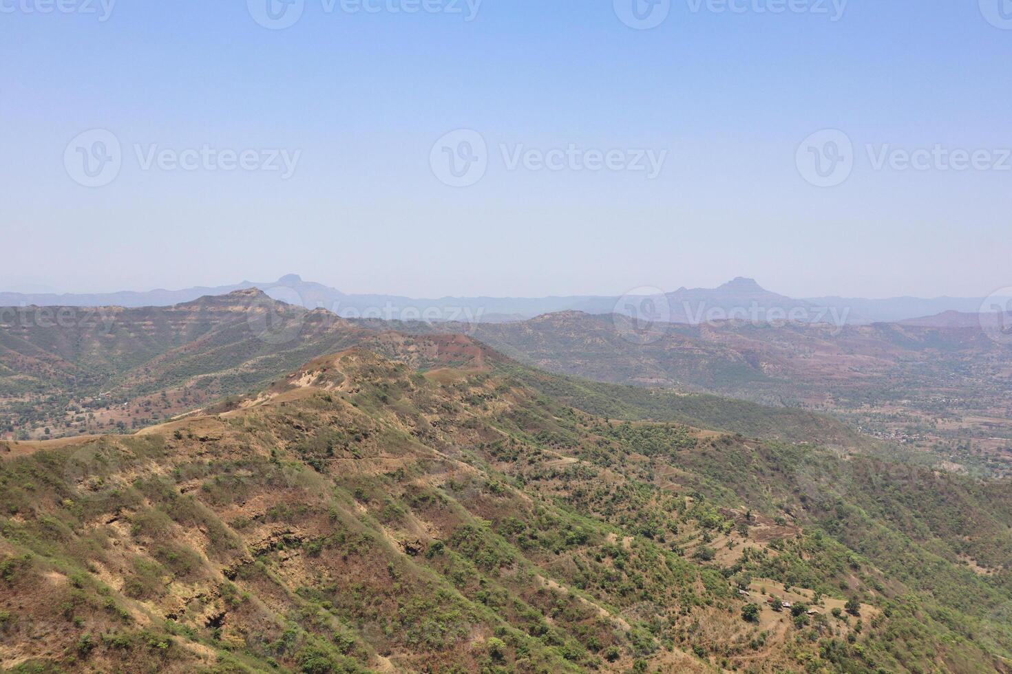 heuvels omgeving sinhagad fort verkennen de omgeving van sinhagad fort in pune foto