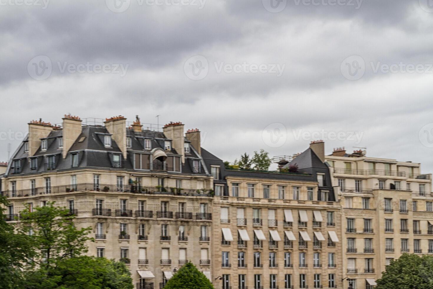 mooie Parijse straten bekijken parijs, frankrijk europa foto