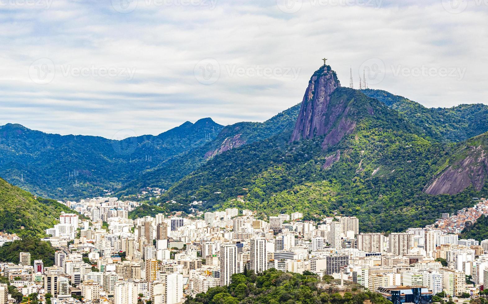 cristo redentor op de corcovado-berg rio de janeiro brazilië. foto