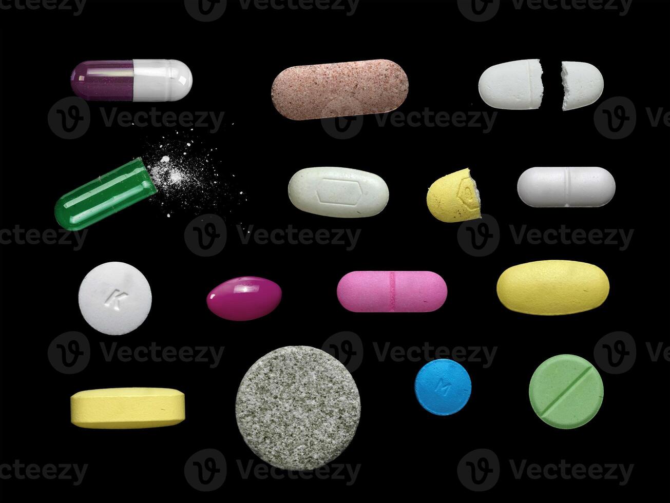 geassorteerd pillen geïsoleerd Aan zwart. capsules, gel, tabletten, verdovende middelen enz. mondeling geneesmiddel verzameling. foto