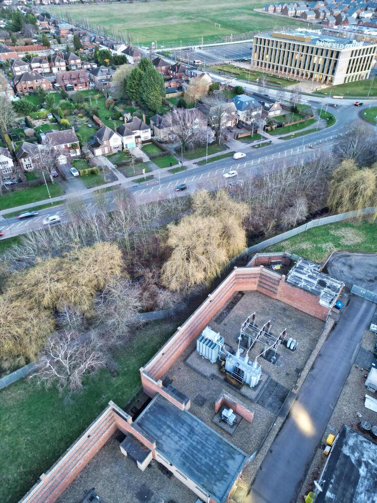 hoog hoek visie van schuurveld college weg Bij oosten- luton stad van Engeland gedurende zonsondergang. luton, Engeland uk. feb 19e, 2024 foto