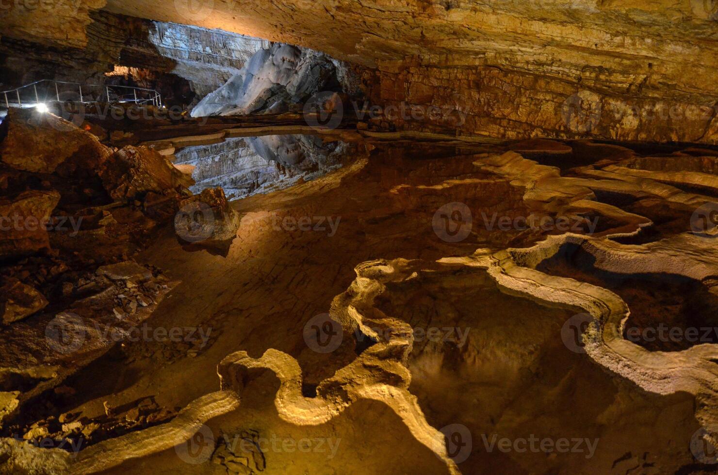 vjetrenica is de grootste grot in Bosnië en herzegovina, en de meest biodiverse grot in de wereld. foto