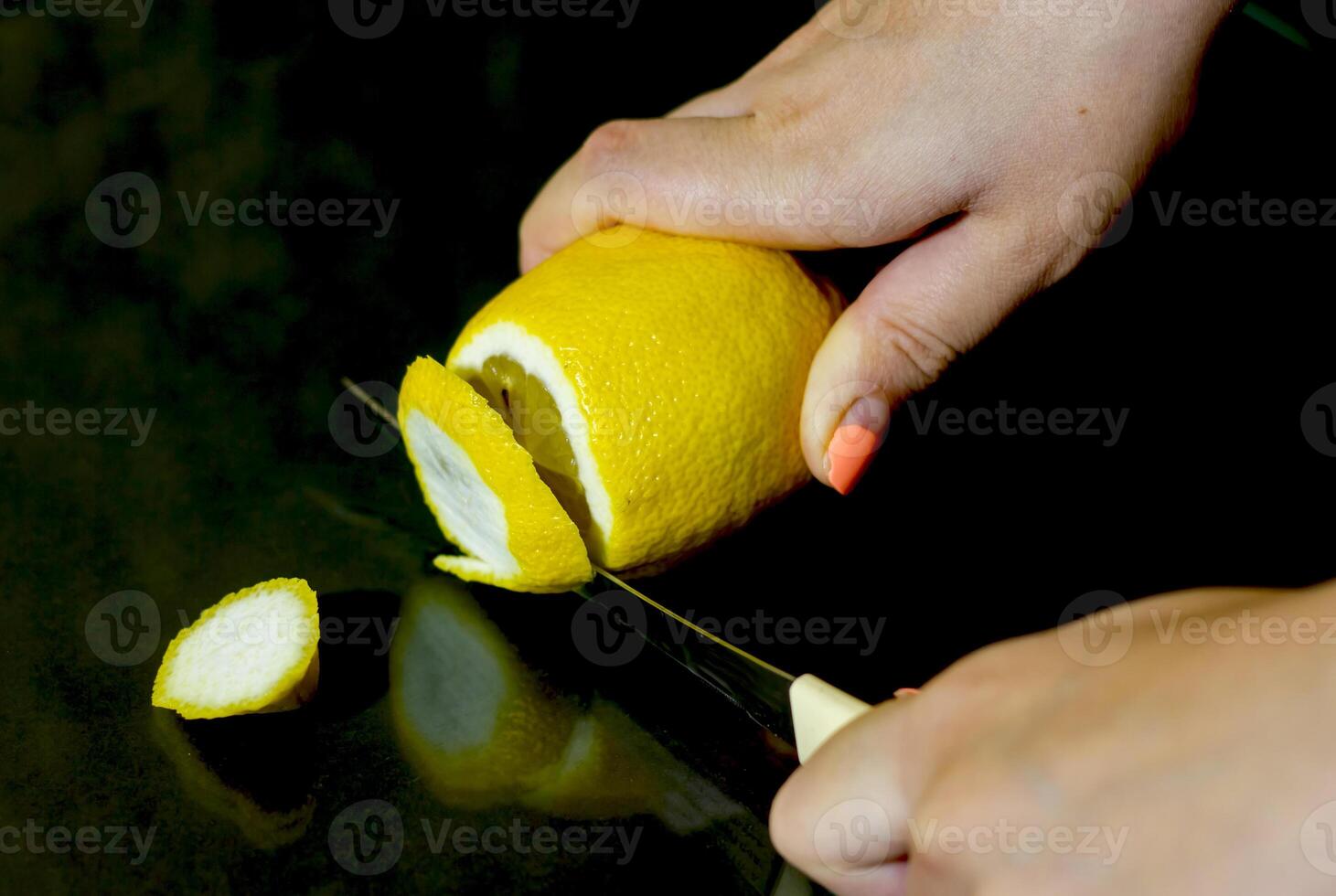 geklikt citrus Aan achtergrond, citrus achtergrond foto