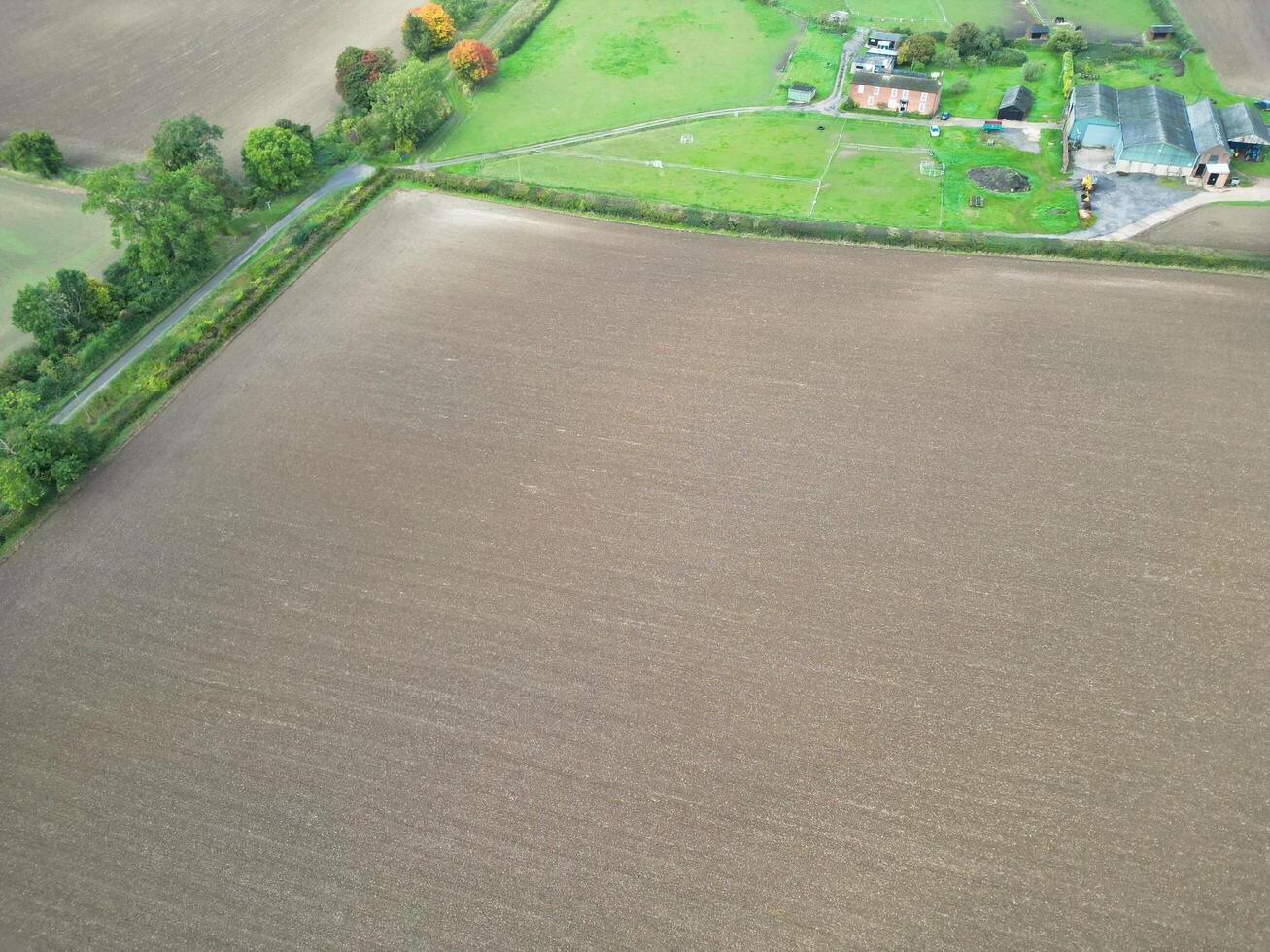 hoog hoek visie van Brits platteland landschap Bij hapering stad van Engeland uk foto