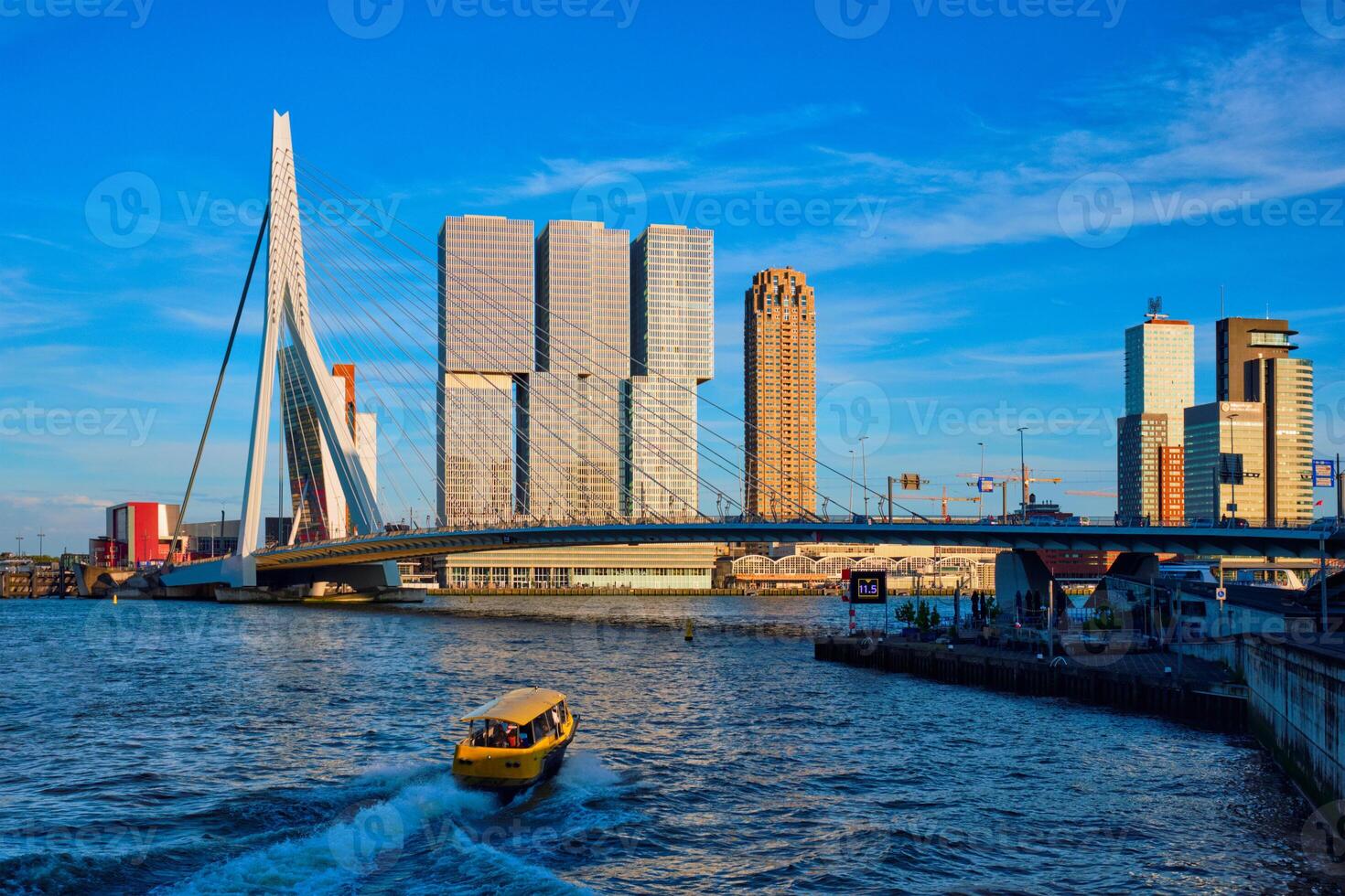 Rotterdam stadsgezicht , Nederland foto