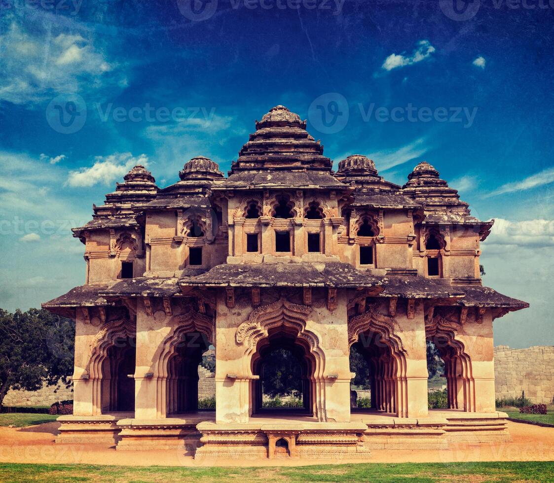 lotus mahal in hampi, karnataka, Indië foto