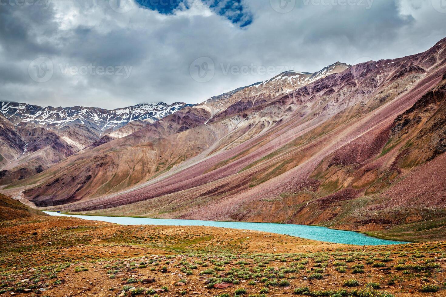 chandra Tal meer in Himalaya foto
