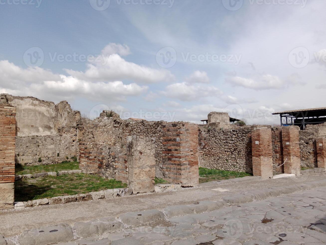 pompei, de oude Romeins stad begraven door de uitbarsting van monteren vesuvius, staat net zo een UNESCO wereld erfgoed plaats, aanbieden een uniek glimp in dagelijks leven gedurende de Romeins rijk. foto