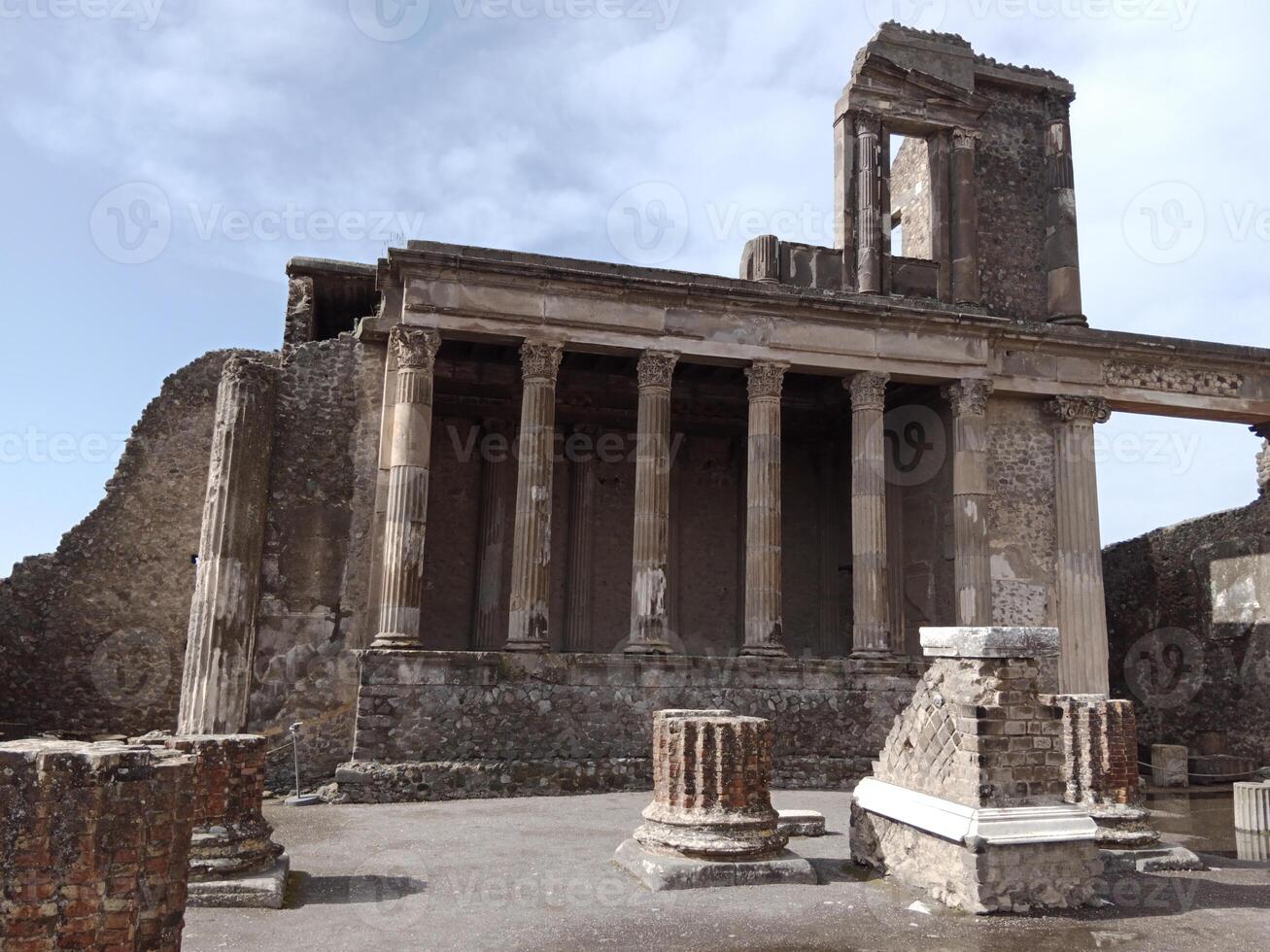 pompei, de oude Romeins stad begraven door de uitbarsting van monteren vesuvius, staat net zo een UNESCO wereld erfgoed plaats, aanbieden een uniek glimp in dagelijks leven gedurende de Romeins rijk. foto