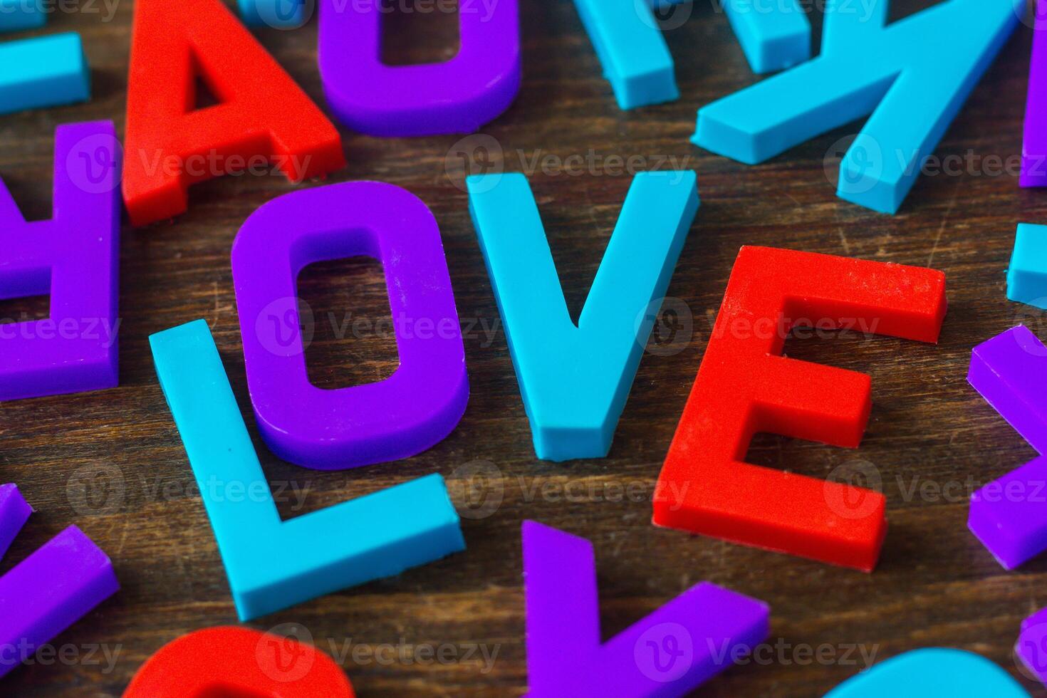 woord liefde in brieven spel - macro foto
