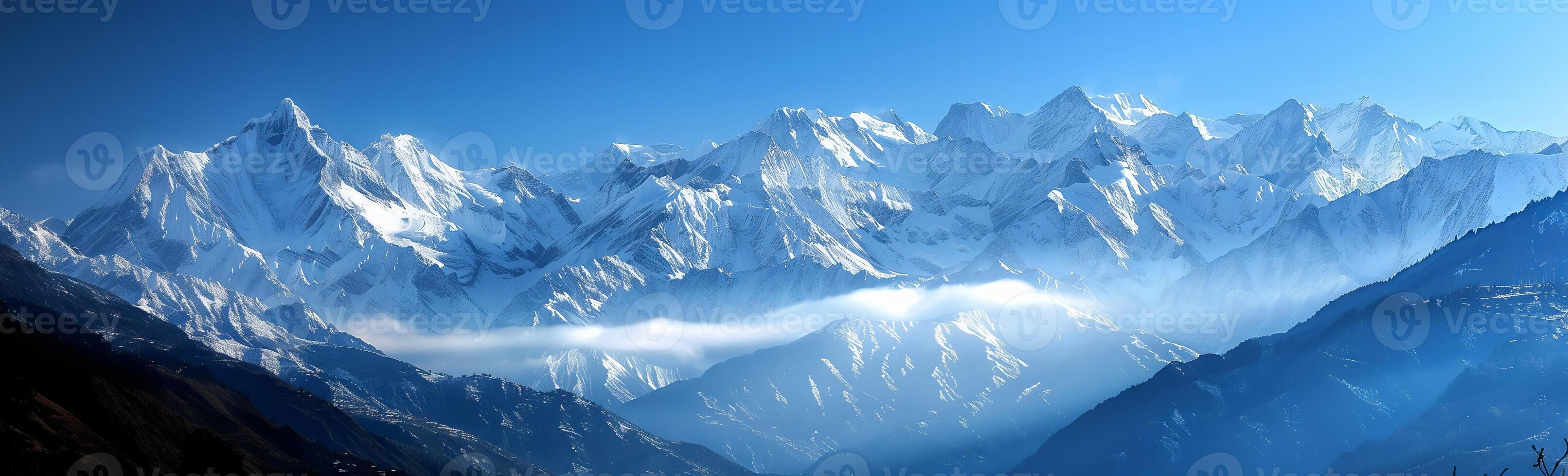 ai gegenereerd majestueus met sneeuw bedekt berg reeks Bij dageraad foto