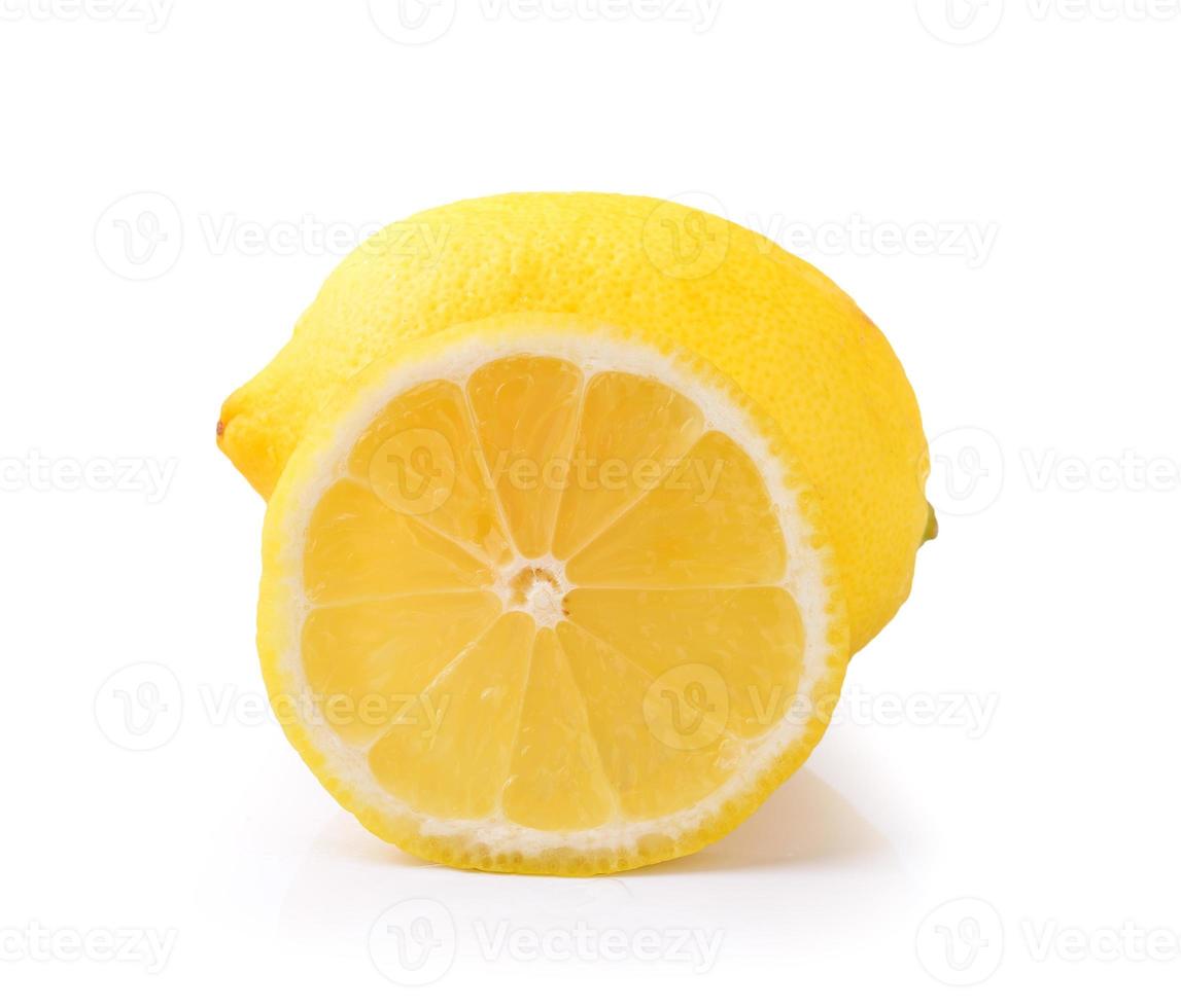 citroen geïsoleerd op een witte achtergrond foto