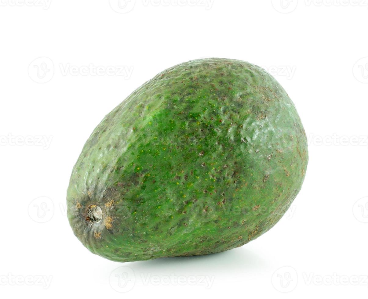 avocado geïsoleerd op wit foto