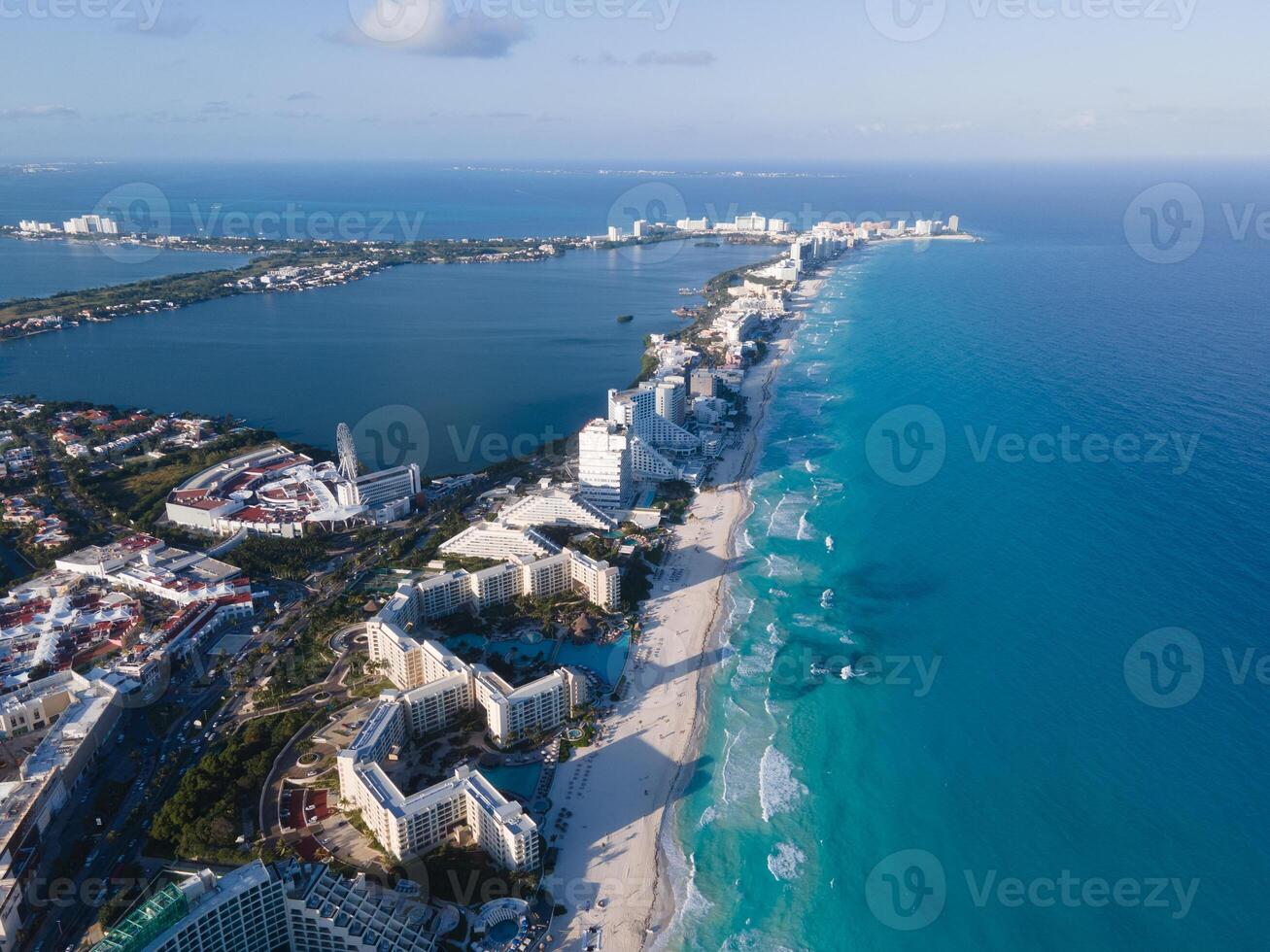 antenne visie van Cancun hotel zone, Mexico foto