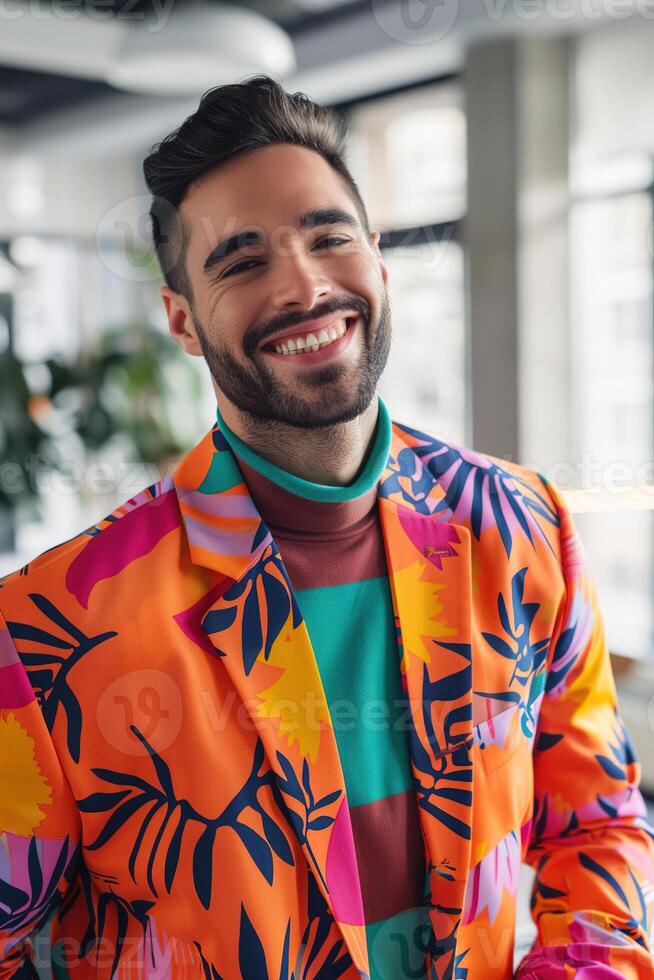 ai gegenereerd helder glimlachen zakenman in levendig kleding vertegenwoordigt een dynamisch, modern werkplaats ideaal voor marketing, branding, en creatief bedrijf concepten. foto