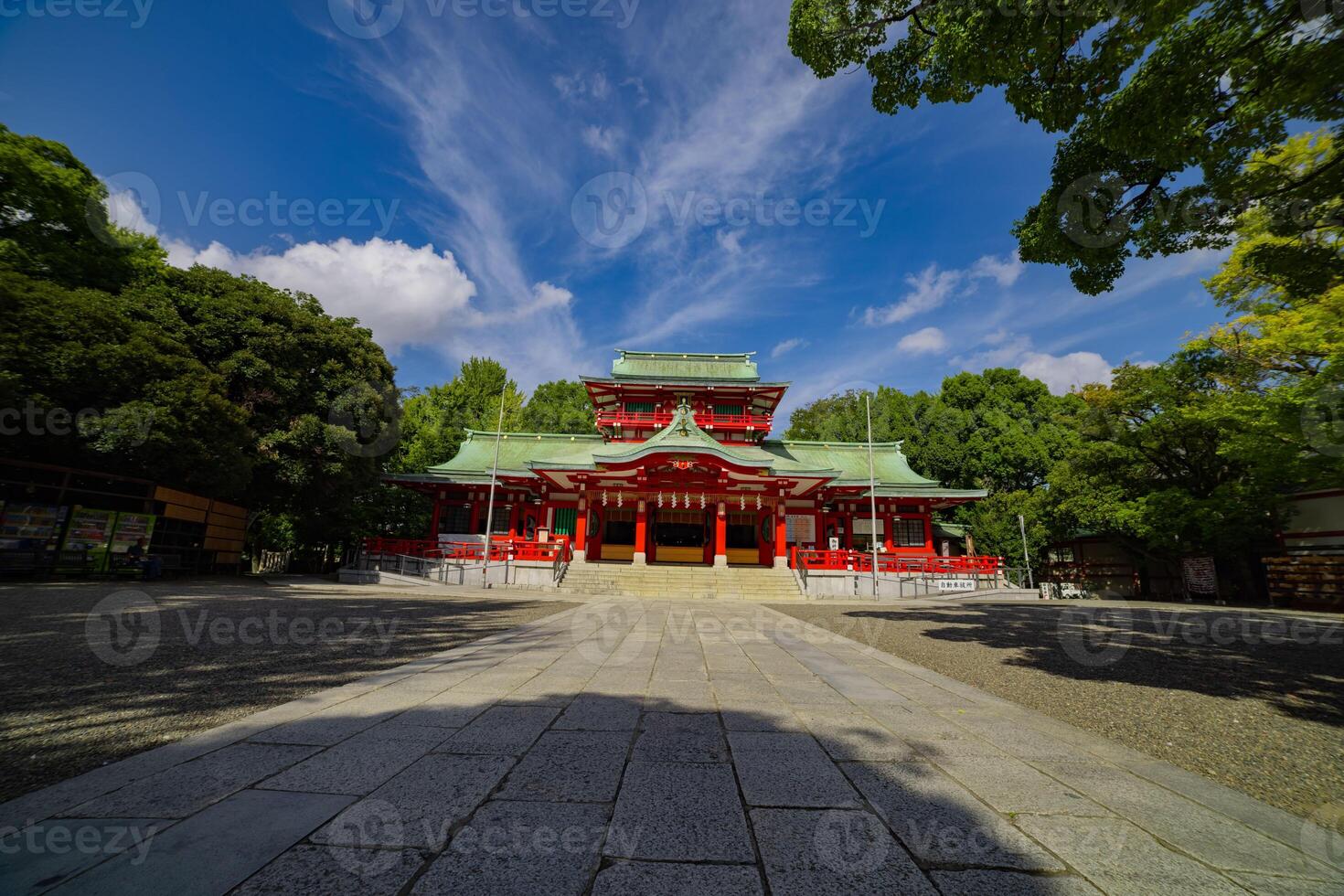 hoofd tempel Bij tomioka altaar super breed schot foto