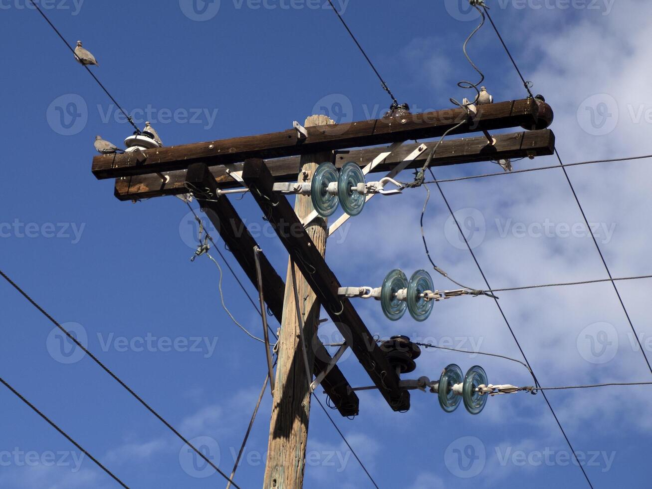 oud kabel en draden in pittoresk dorp van verhaal, baja Californië over, Mexico foto