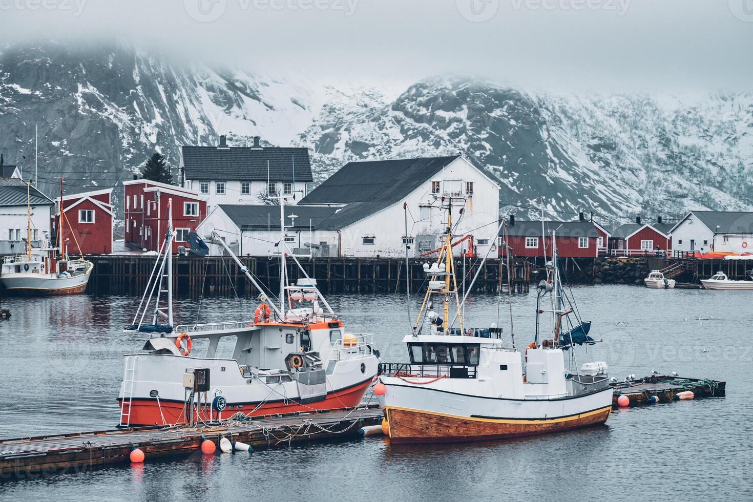 hamnoy visvangst dorp Aan lofoten eilanden, Noorwegen foto