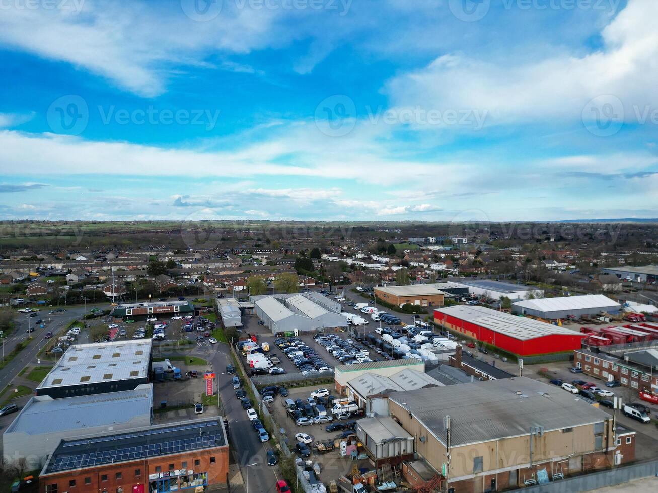 antenne visie van centraal aylesbury stad- van Engeland Verenigde koninkrijk. april 1e, 2024 foto