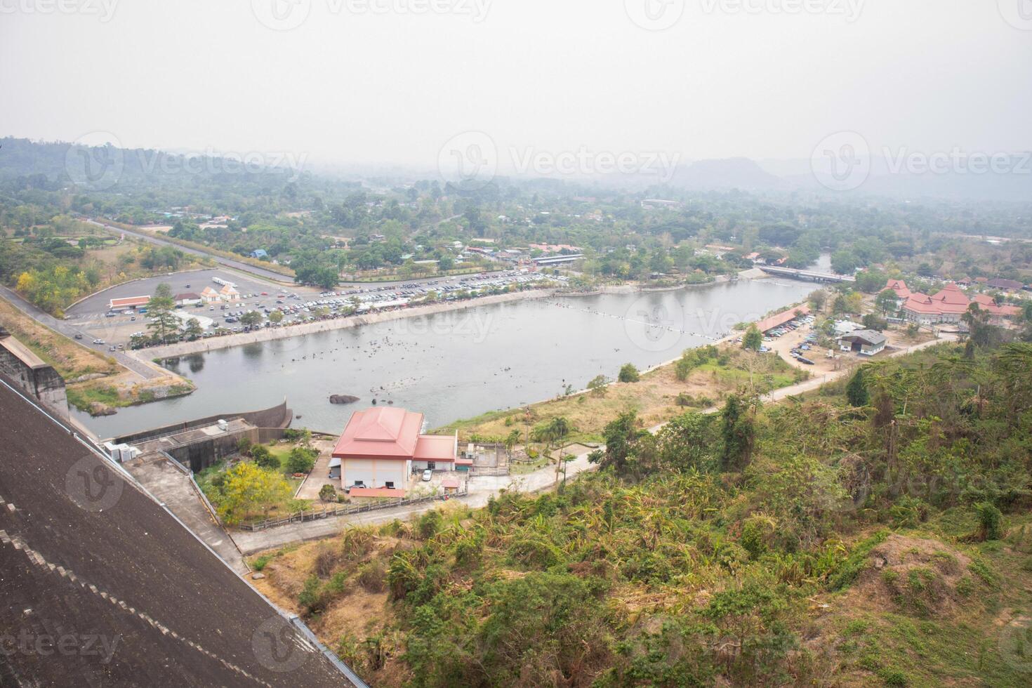 landschap visie van khundan prakanchon dam, Nakhon nayok provincie foto