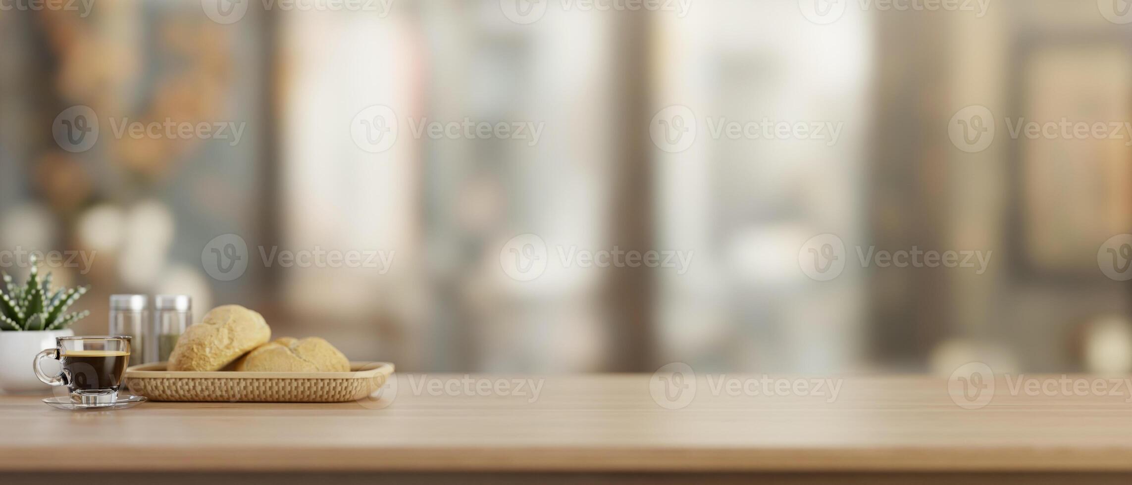 een houten tafelblad met een brood mand, een koffie beker, en een ruimte voor Scherm producten in een kamer. foto