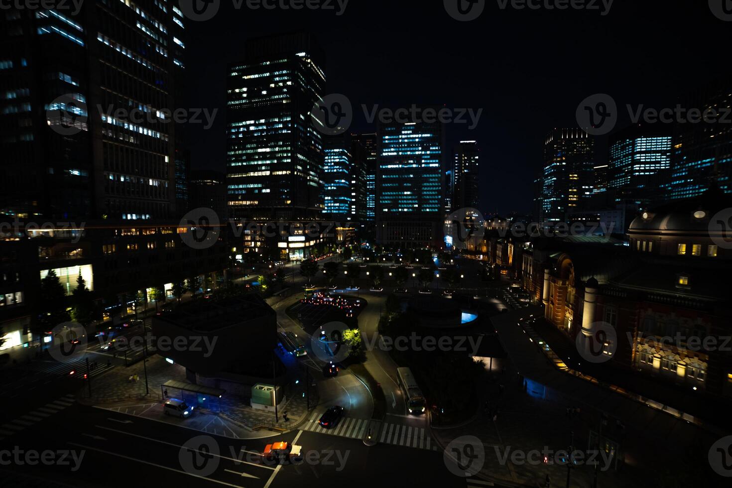 een nacht panoramisch stadsgezicht in marunouchi tokyo breed schot foto