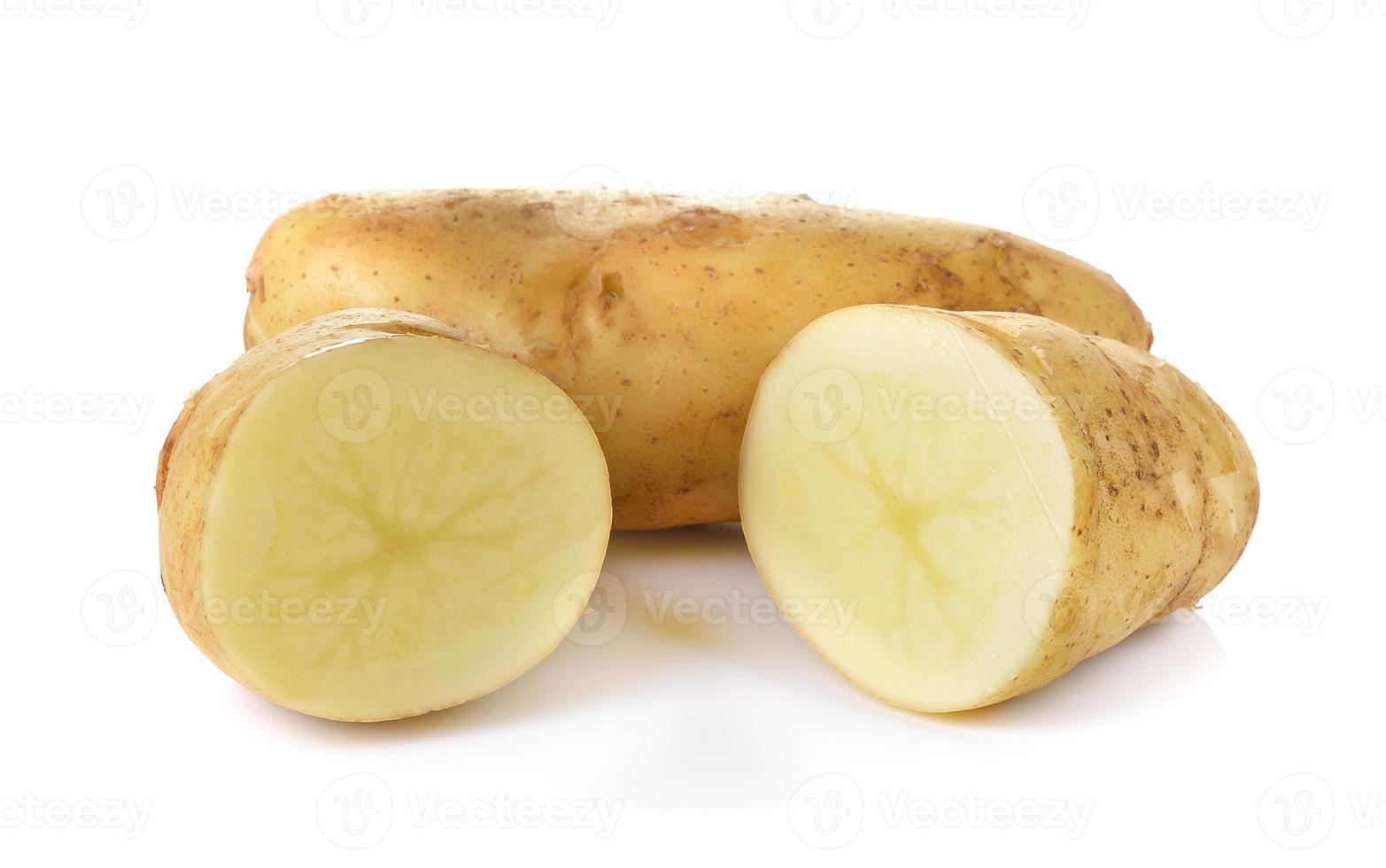 aardappel op een witte achtergrond foto