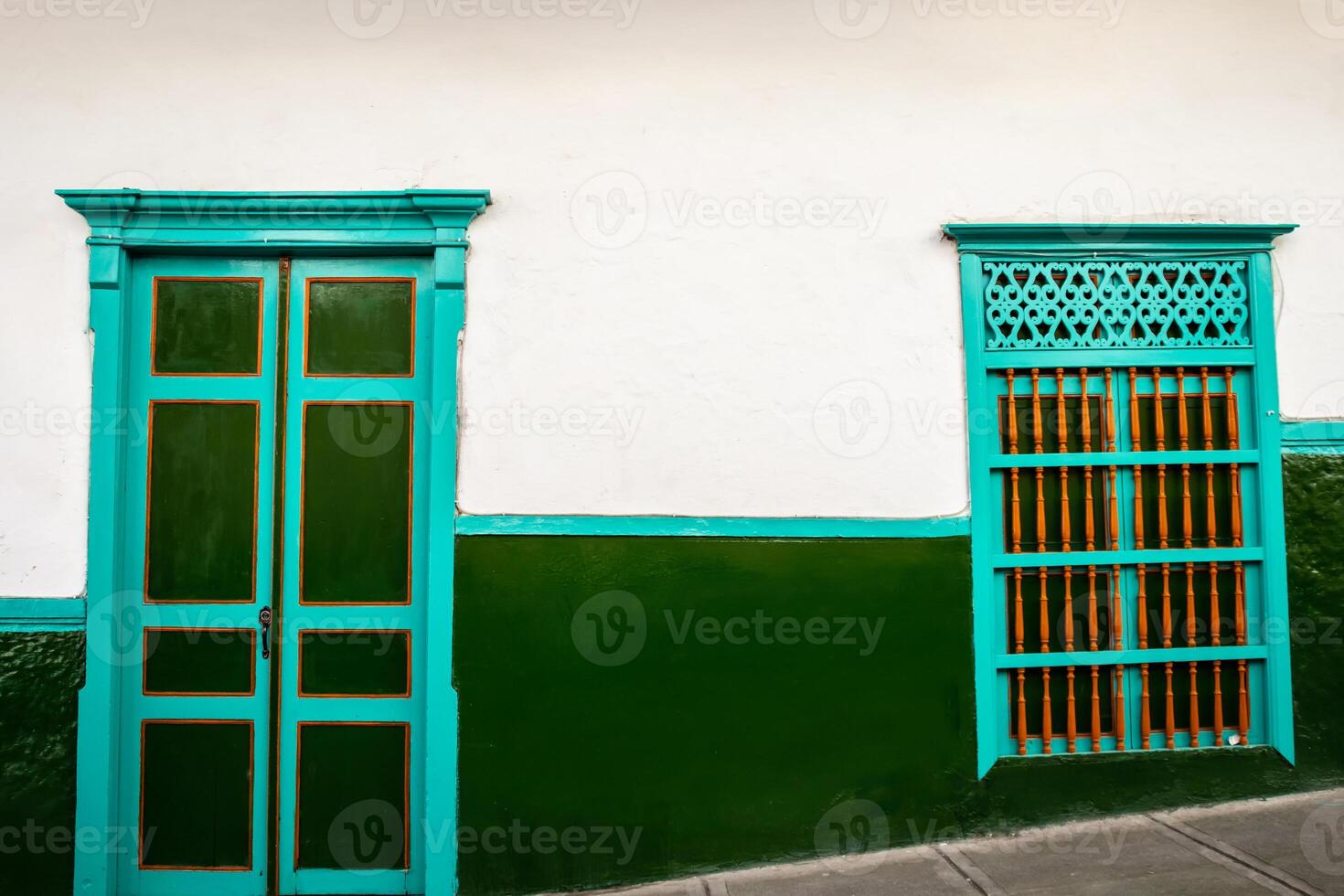 mooi facade van de huizen Bij de historisch downtown van de erfgoed stad- van salamina gelegen Bij de calda's afdeling in Colombia. foto