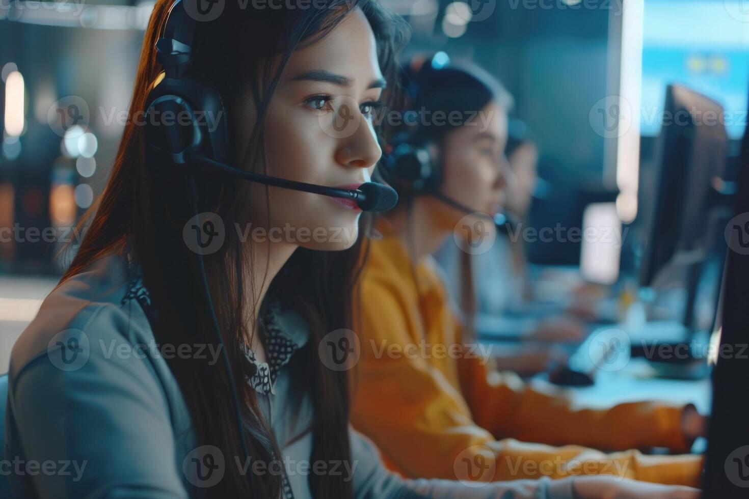 telefoontje centrum medewerkers opleiding Aan afzet databank programma. foto