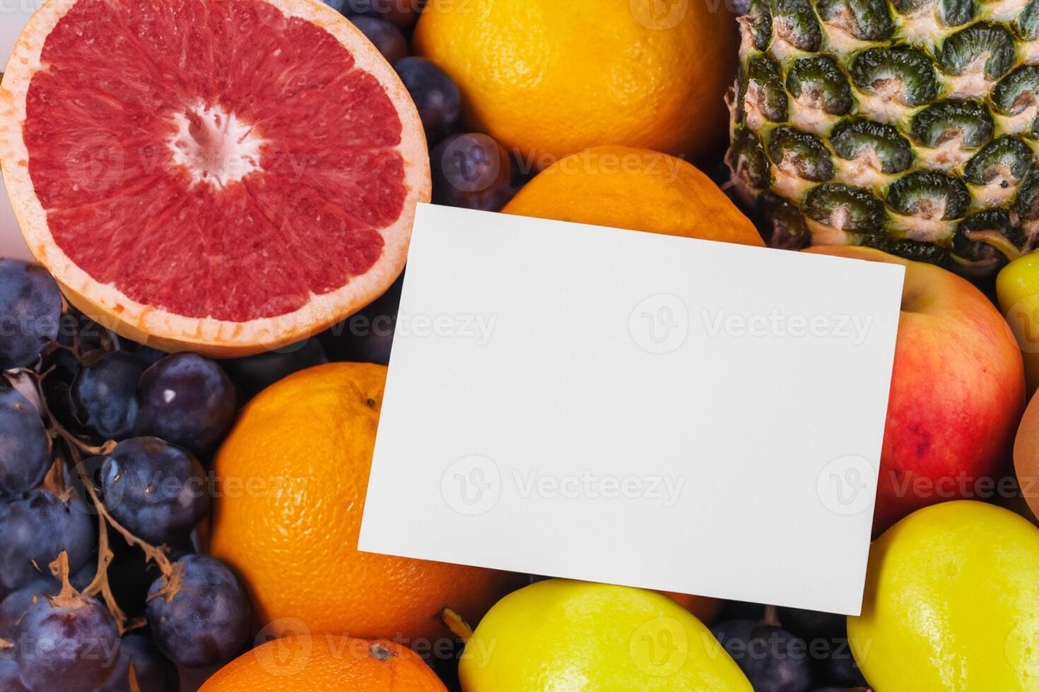 kaart en wit papier mockup geharmoniseerd met vers fruit, bouwen een zichtbaar symfonie van listig ontwerp en culinaire vreugde, waar gezond ingrediënten samenvoegen in een feest van levendig beelden foto