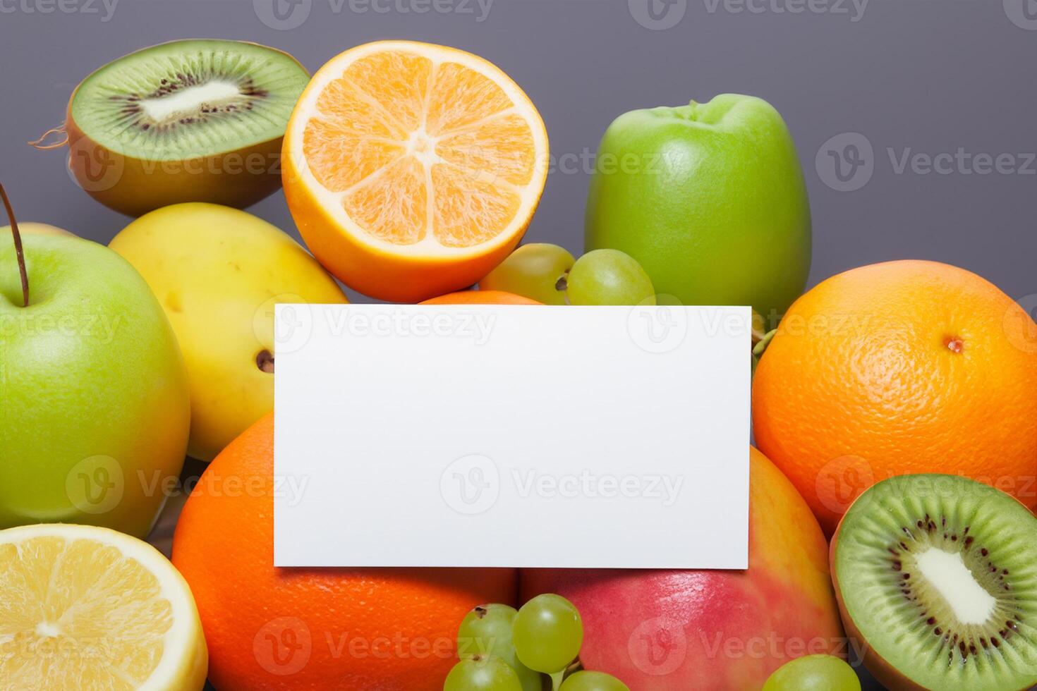 kaart en wit papier mockup geharmoniseerd met vers fruit, bouwen een zichtbaar symfonie van listig ontwerp en culinaire vreugde, waar gezond ingrediënten samenvoegen in een feest van levendig beelden foto